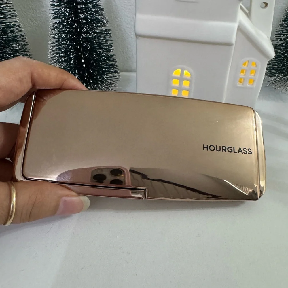 Hourglass AMBIENT PALETTE